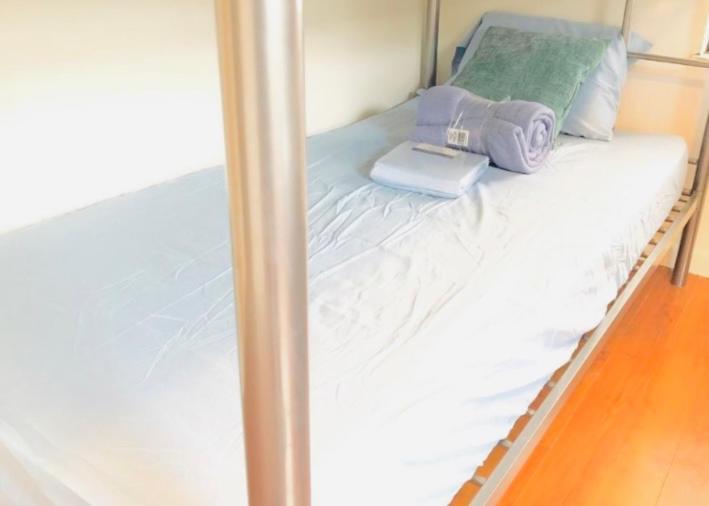 Men Only Dorms -3 Miles To The Beach Lighthouse Point 외부 사진